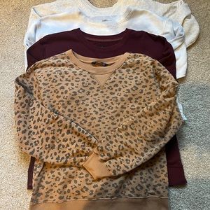 BUNDLE of 4 Abercrombie and Fitch Sweatshirts!